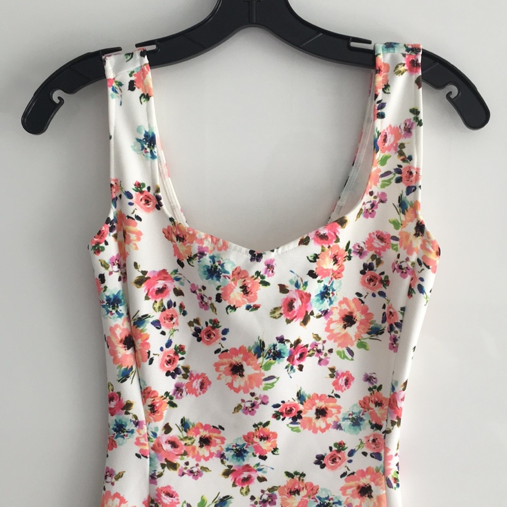 Bershka Floral Dress Size M - Picture 3 of 7